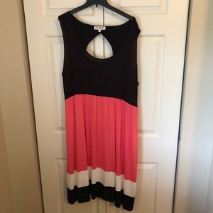 Sleeveless Dress with Keyhole Back